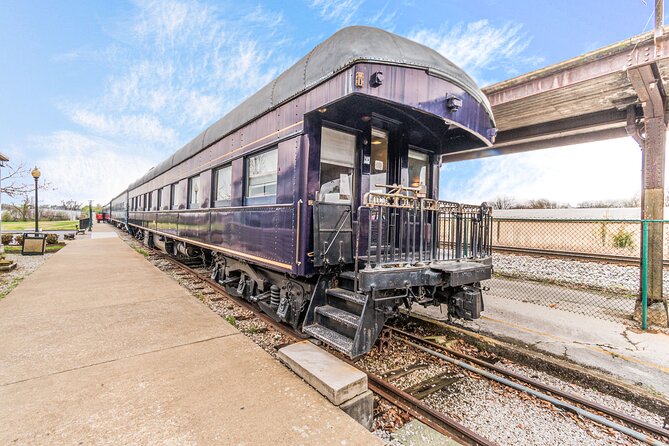 Skip the Line: Historic RailPark and Train Museum Ticket with Guided Tour - The museum gallery is small but useful