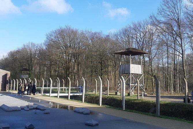 Small Group Tour to Nazi WWII concentration camp from Amsterdam - What the guide adds