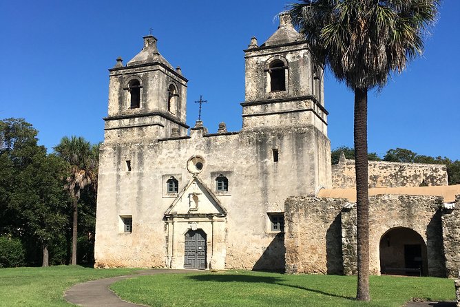 Small-Group World Heritage San Antonio Missions Guided Tour - The guide can make or break the day