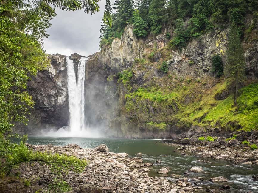 Snoqualmie, Twin Falls & Ancient Forest (Transport Included) - Who should book this experience?