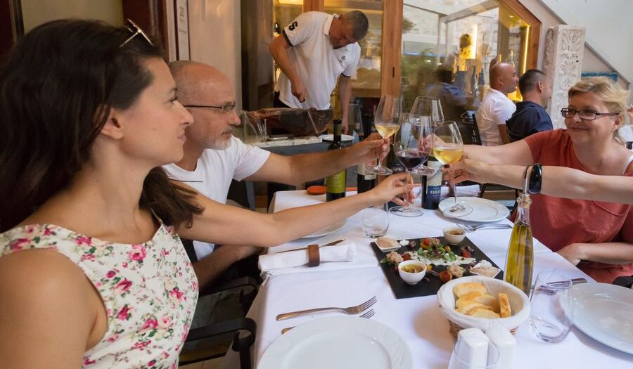 Split: Historical & Gastro Treasures Tour with Green Market - Key points to know before booking