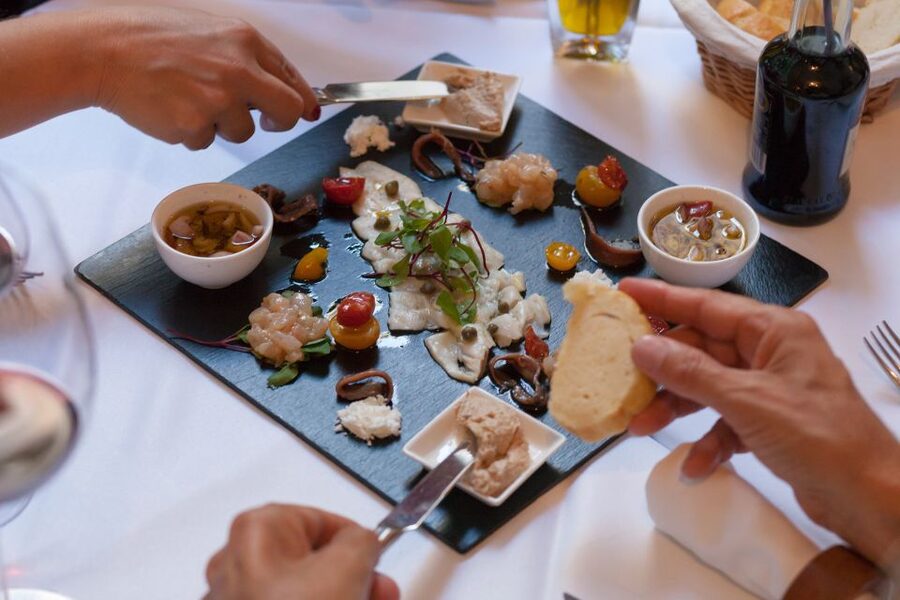 Split: Historical & Gastro Treasures Tour with Green Market - Morning or afternoon: choose with care