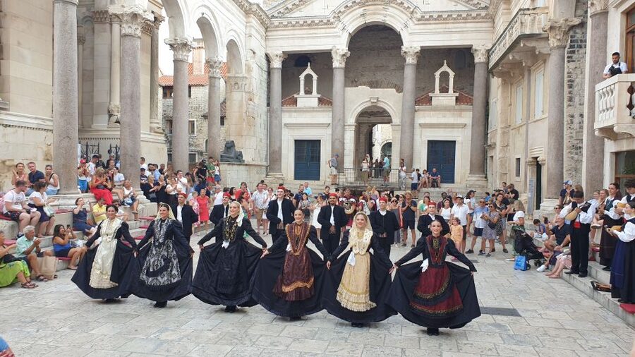 Split: History and Heritage Walking Tour - Diocletian’s Palace as a living city