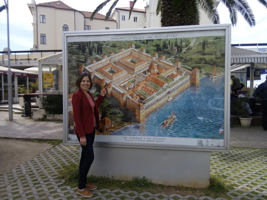 Split: Private Walking Tour in the Historical Town Center - Pjaca, People’s Square, and the medieval town outside the Palace