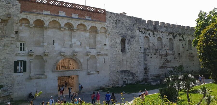 Split: Walking tour of Split with a 'Magister' of History - The cellars and the palace’s hidden structure