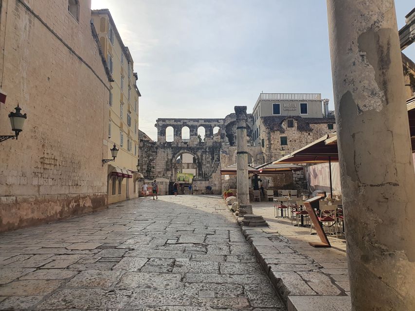 Split: Walking tour of Split with a 'Magister' of History - The Vestibule and Triklinij