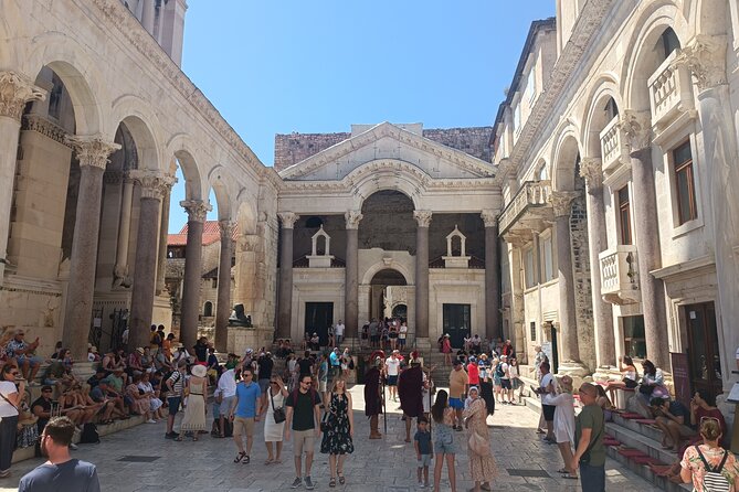 Split Walking Tour with Professor of History - Imperial power at the Peristyle and Vestibule