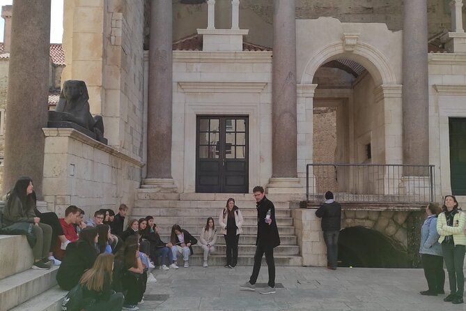 Split Walking Tour with Professor of History - Jupiter, a narrow lane, and the Golden Gate