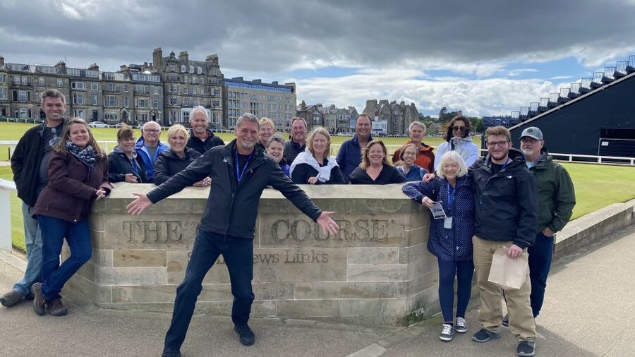 St Andrews: Golf Origins and Old Course History Tour - The 1st tee with the Royal and Ancient Clubhouse behind you