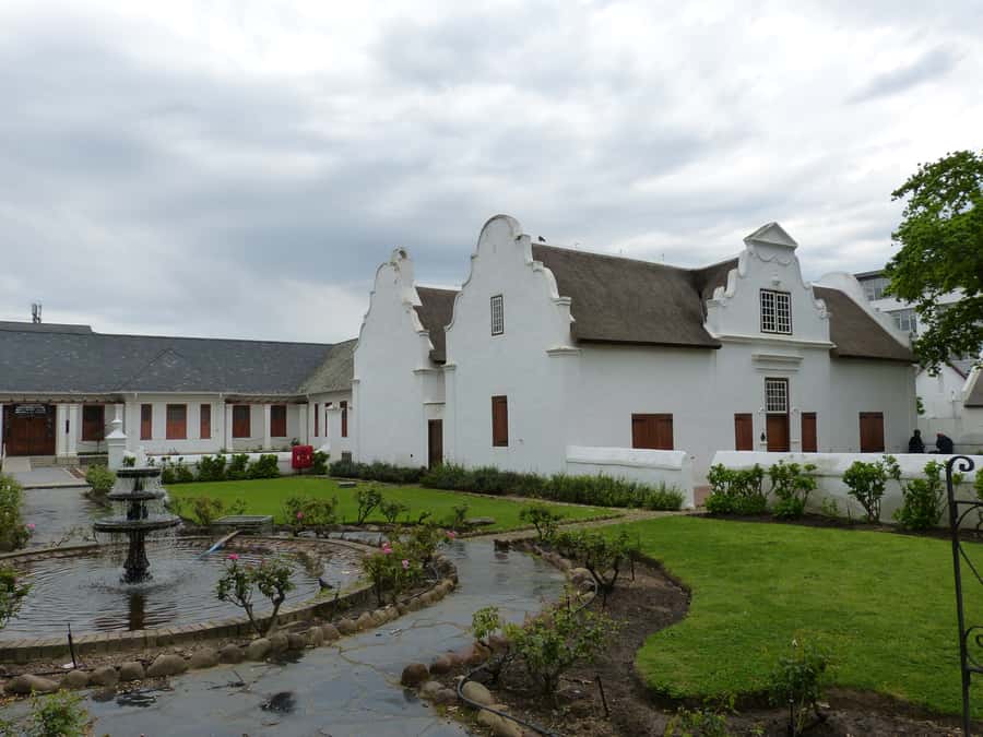 Stellenbosch: Guided Historical Walking Tour - Oak avenues, water furrows, and the Mill Stream