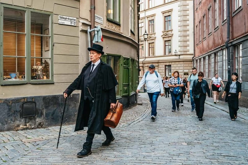 Stockholm: Ghost Walk and Historical Tour - Why Gamla Stan works so well after sunset