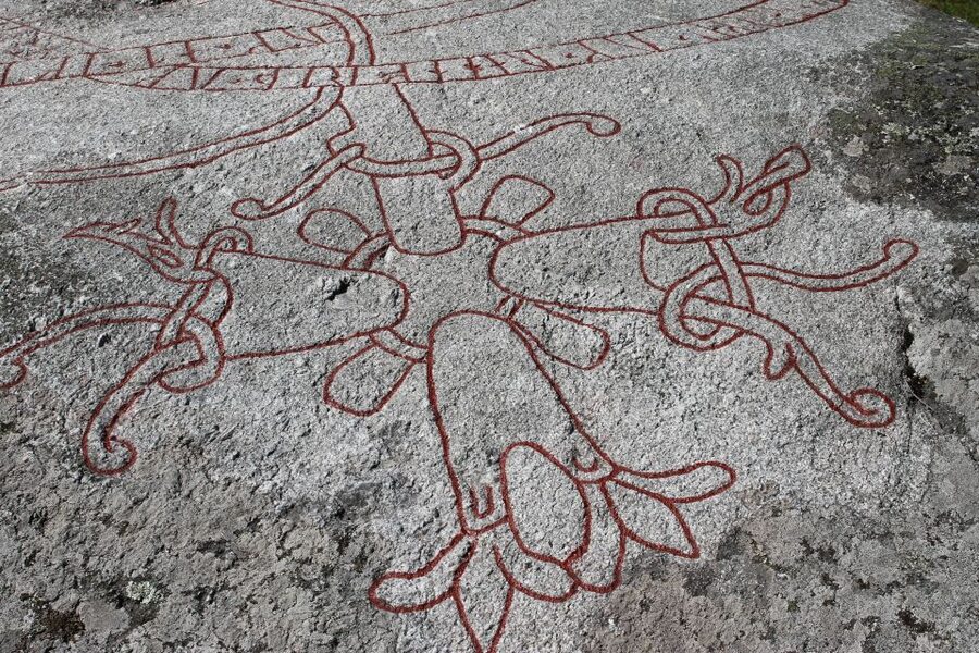 Stockholm: Sigtuna and Uppsala Viking History Day Tour - Coffee, runes, and Viking houses at Granby