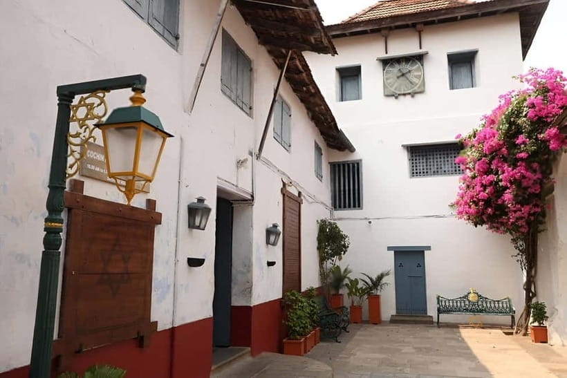 Stories of Jew Town: Guided Heritage Walk in Kochi - Starting at St. George Orthodox Koonan Kurish Old Syrian Church