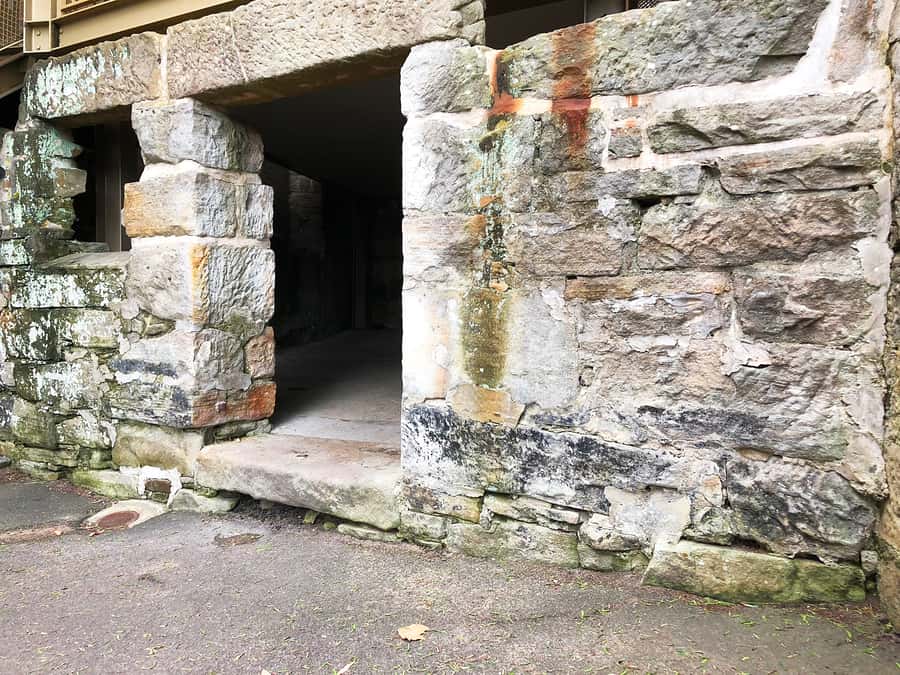 Sydney Convicts, History & The Rocks 2.5-Hour Walking Tour - Architecture, cellars, and the stories behind ordinary buildings