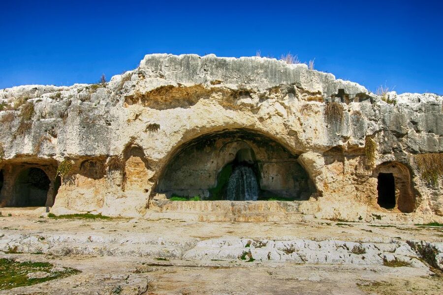 Syracuse: Neapolis Archaeological Park Small Group Tour - Finishing at the Roman Amphitheater