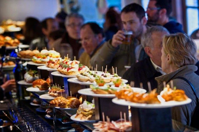 Tapas Crawl in Madrid Historical Quarter for Lunch or Dinner - Key points to know
