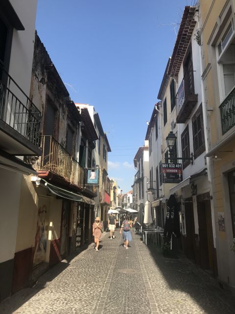 Taste Funchal: food, wine and cultural tour - Why the history works better with food in hand