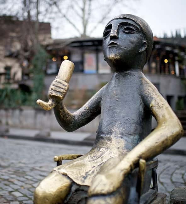 Tbilisi: Guided Walking Tour of Historic City - Five religions in one city quarter