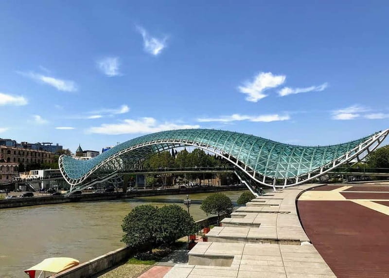 Tbilisi: Guided Walking Tour of Historic City - Metekhi Church and King Gorgasali