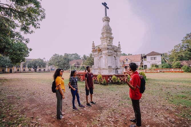 The Cultural And Historical Walking Tour in Margao - Reading the old Goan mansions