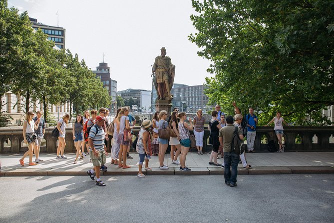 The Local Tour of Hamburg Historic Centre - Trostbrücke and the old city’s changing shape