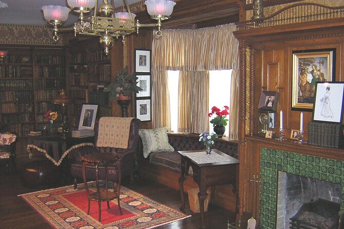 Theodore Roosevelt Inaugural National Historic Site Admission and Guided Tour - Group size, parking, and getting there