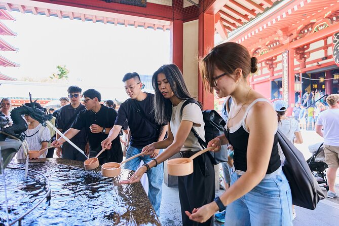 Tokyo: Asakusa & Sensoji ー Oldest Temple Walking Tour (2hrs) - Sensoji customs made simple