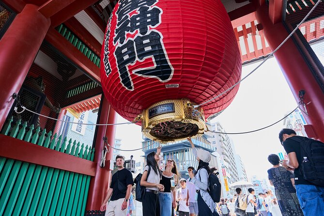 Tokyo: Asakusa & Sensoji ー Oldest Temple Walking Tour (2hrs) - Old Asakusa streets and Edo-style storefronts