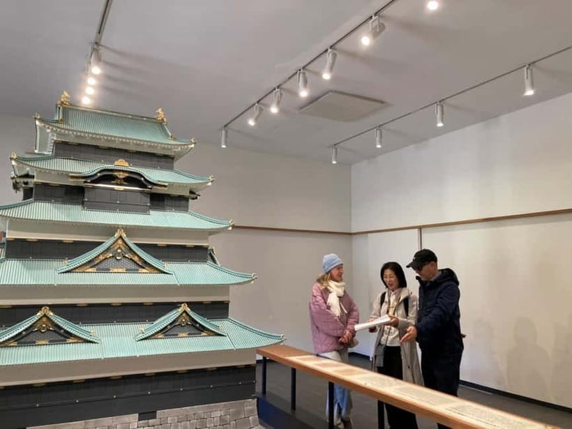 Tokyo: Edo Castle & East Garden of the Imperial Palace Tour - Why Edo Castle gives this walk its character