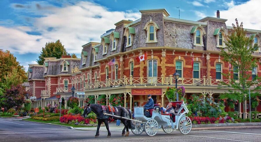 Toronto: Niagara Falls & NOTL Heritage Town Guided Day Tour - Following the Niagara Parkway to the Whirlpool