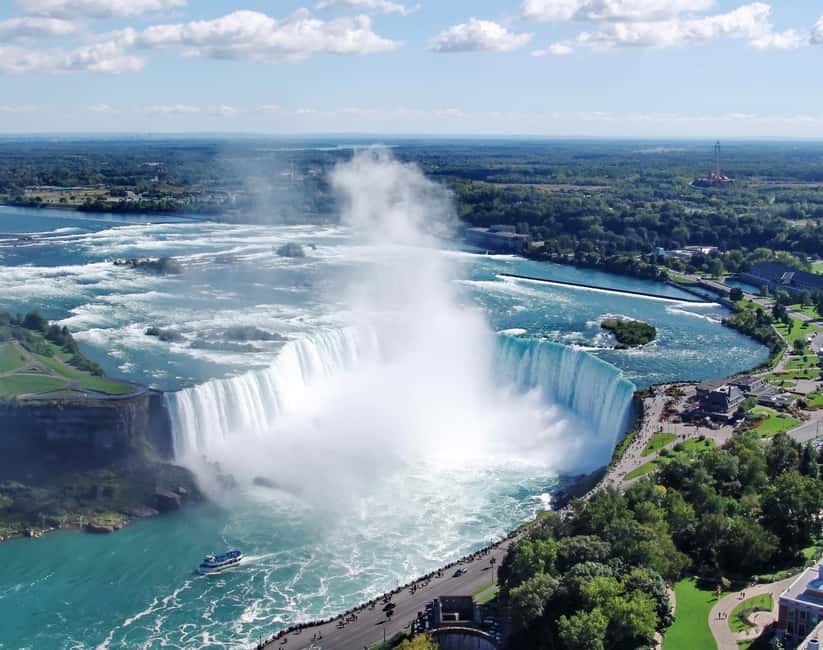 Toronto: Niagara Falls & NOTL Heritage Town Guided Day Tour - Three hours around Niagara Falls