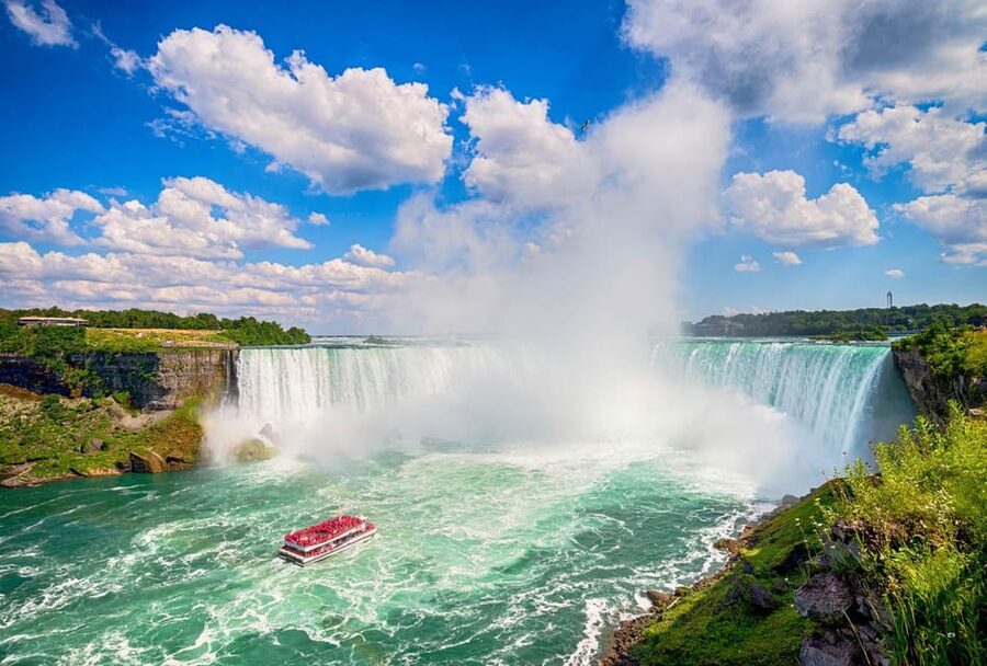 Toronto: Niagara Falls & NOTL Heritage Town Guided Day Tour - What the $72 price really buys