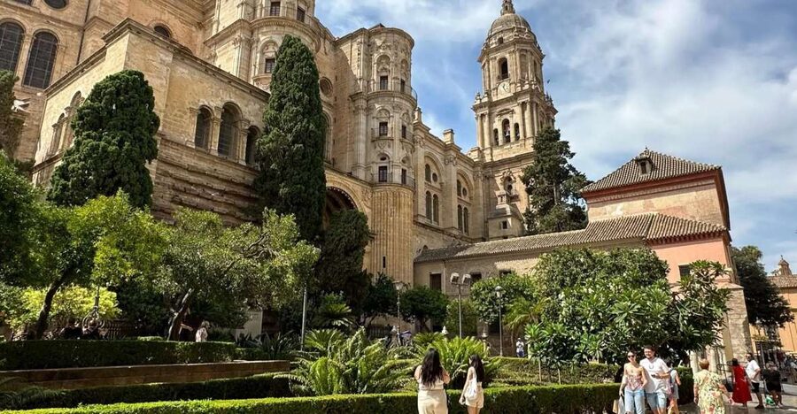 Ultimate Malaga: History and Tapas All Included - Key points at a glance