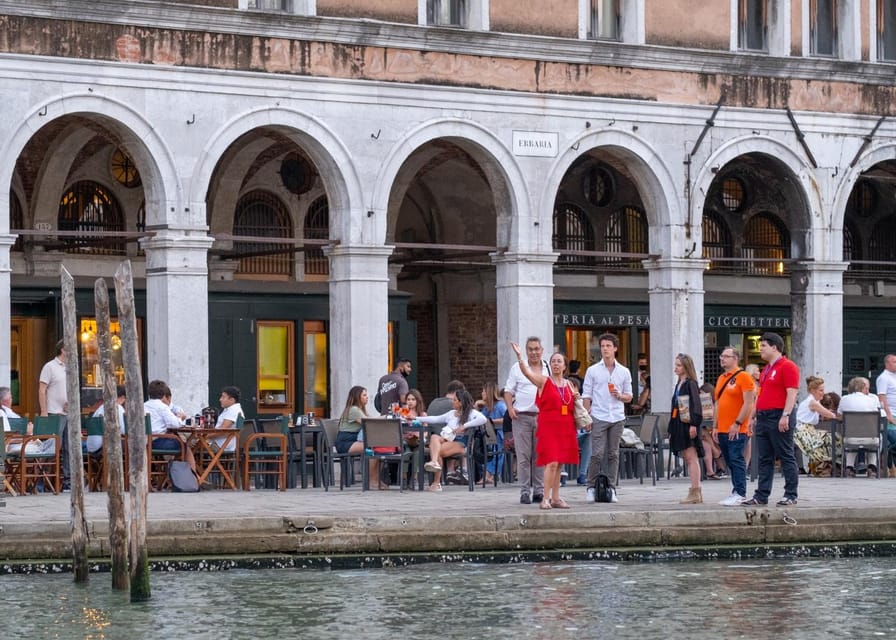 Venice: City Center Historical Guided Walking Tour - The Venice Gallery and its VR journey