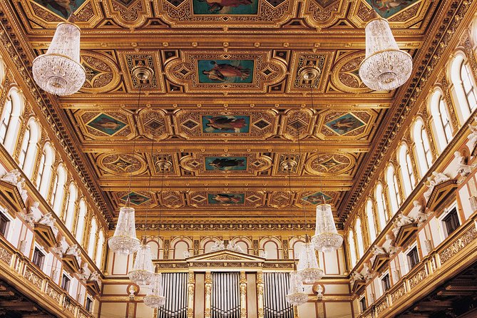 Vienna Mozart Concert in Historical Costumes at the Musikverein - Dress, comfort, and practical evening advice
