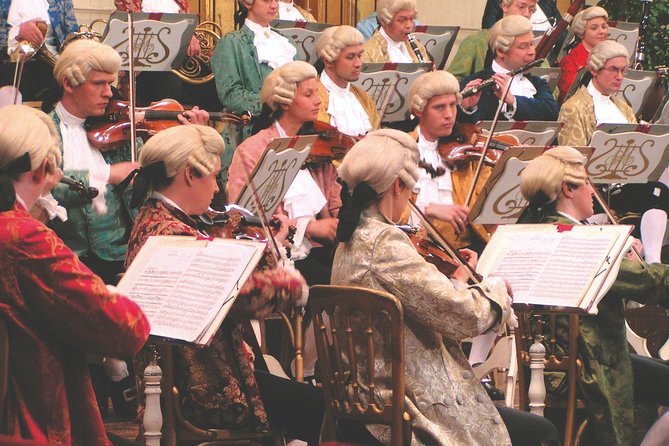 Vienna Mozart Concert in Historical Costumes at the Musikverein - Who will enjoy this evening most?