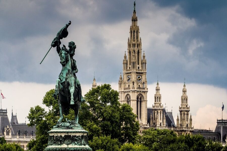 Vienna: World War II Historical Walking Tour - Following Hitler’s early years through Vienna
