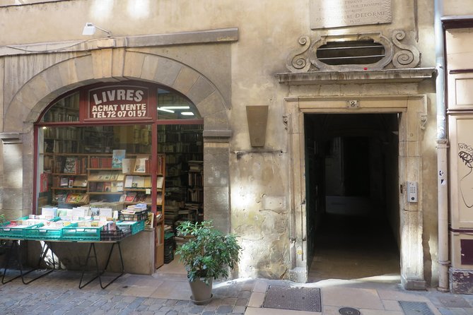 Vieux Lyon Cultural & Historical Walking Guided Tour (English) - Courthouses and Lyon’s Resistance past