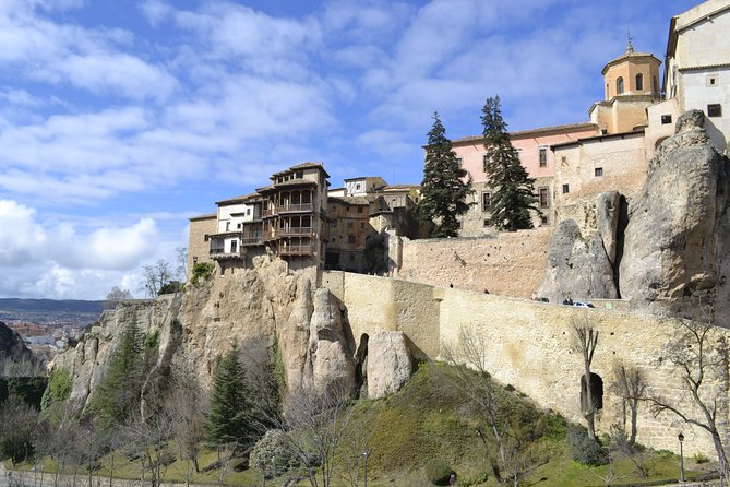 Visita Guiada Por El Casco Histórico De Cuenca Y Su Catedral - Starting at Plaza Mayor and the cathedral quarter