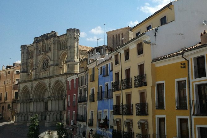 Visita Guiada Por El Casco Histórico De Cuenca Y Su Catedral - Price, group size, and who gets the most value