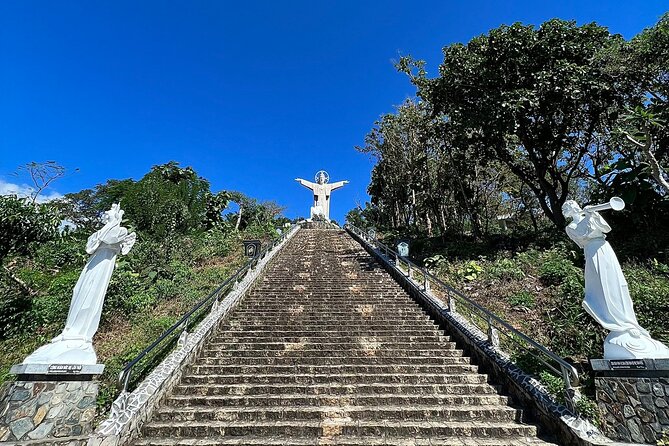 Vung Tau Essential: Beach, Christ Statue & Colonial Heritage - Seafood lunch at a local restaurant