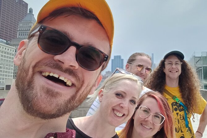 Walkin' with Colin: Chicago History-Mystery-Comedy-Tragedy Tour - The Chicago Theatre adds entertainers and city drama