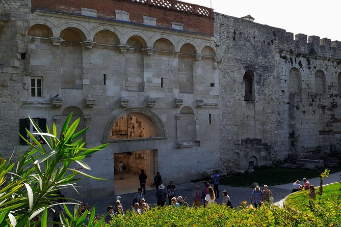 Walking Tour of Split with a 'Magister' of History - Grgur Ninski and the meaning of the Croatian language