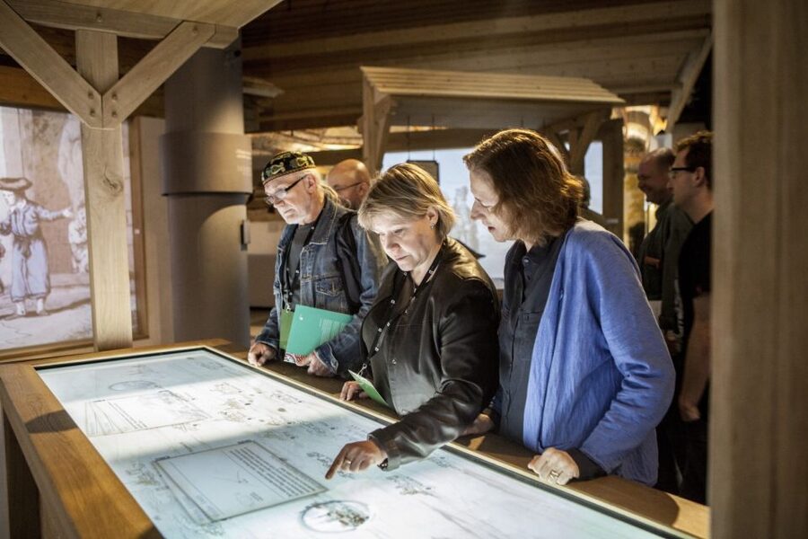 Warsaw: POLIN Museum of the History of Polish Jews Ticket - How the audio guide works