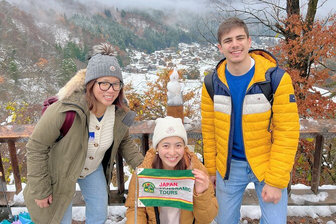 World Heritage Shirakawa-go and Experience Tours from Kanazawa - Gold leaf in Kanazawa