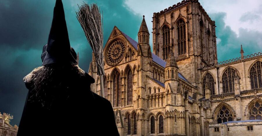 York: Witches and History Old Town Walking Tour - A guide-led performance rather than a standard lecture